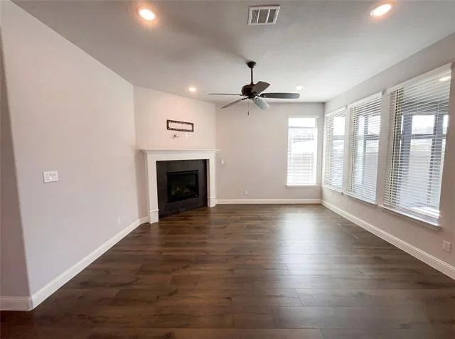 Photo of 2221 Laguna Drive