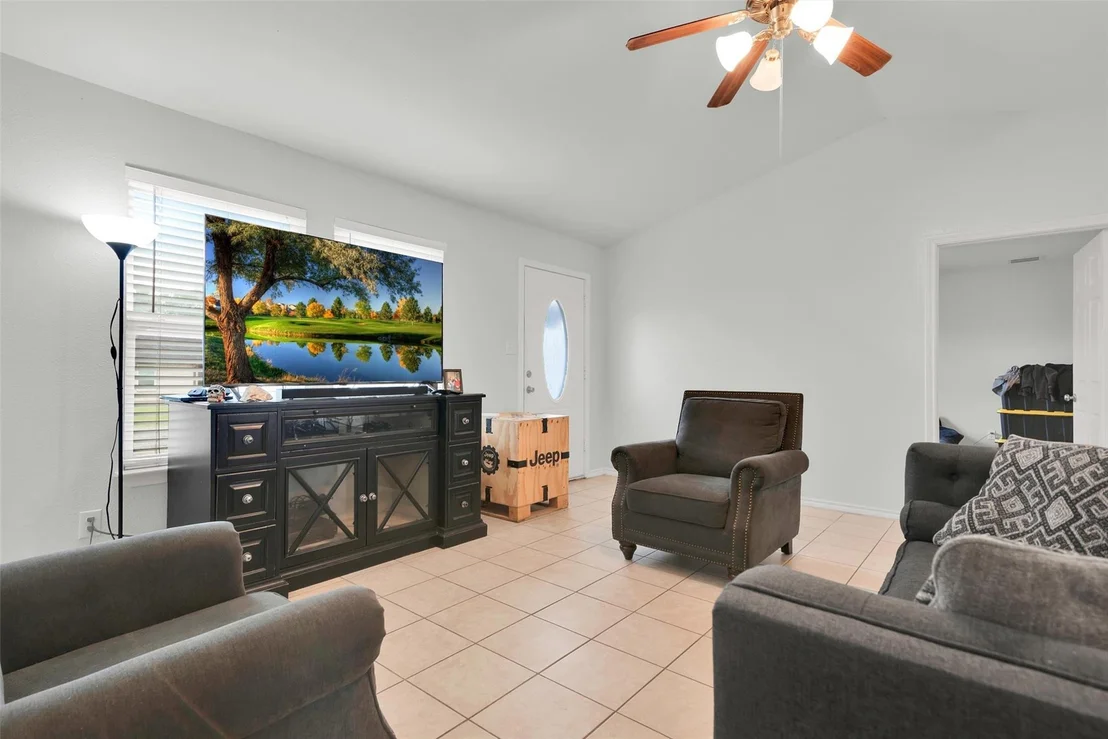Photo of 210 Hilltop Circle