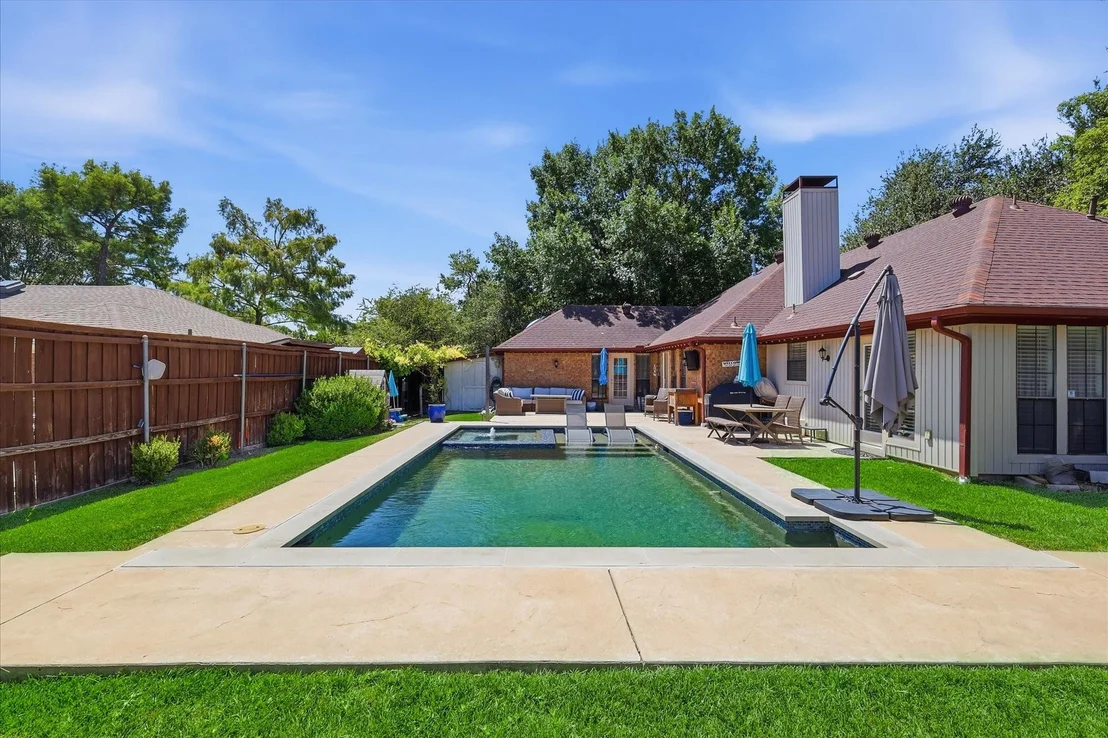 Photo of 2401 Maverick Drive