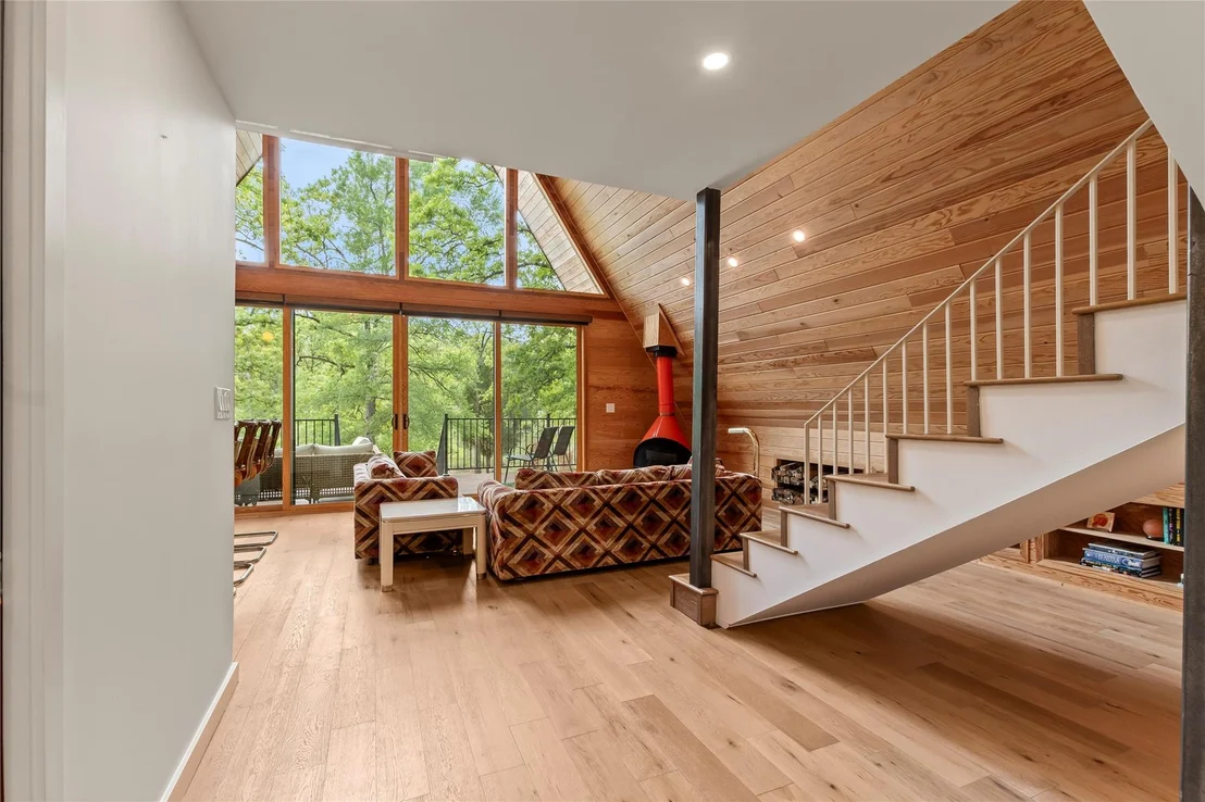 Photo of 5706 Point Lavista