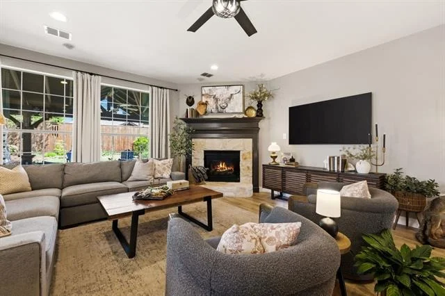 Photo of 404 Fairway Bluff Drive