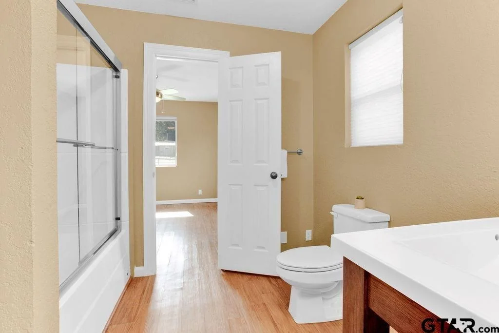 Photo of 213 Treetop Lane