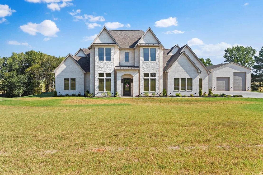 Photo of 23180 Bridle View Drive