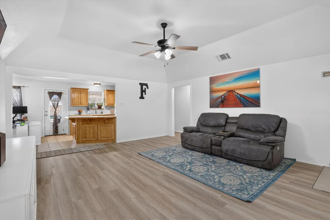 Photo of 1801 Rayna Drive