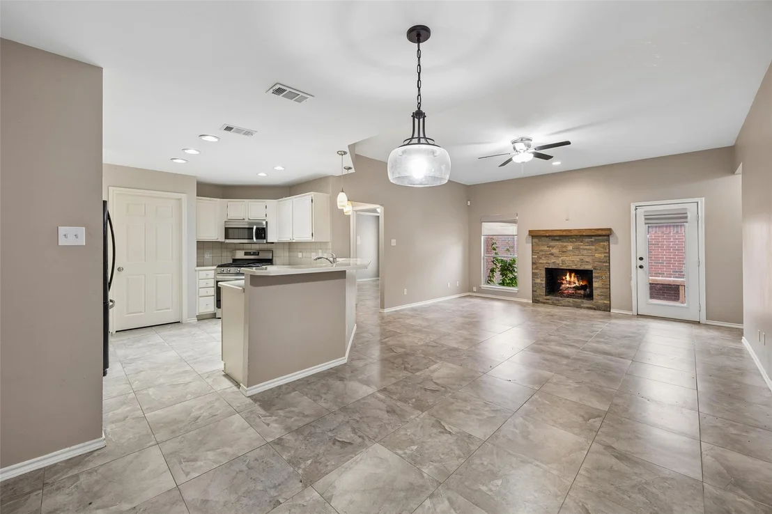Photo of 716 Ashbrook Drive