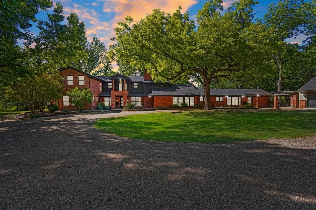 Photo of 1000 Yorkshire Drive