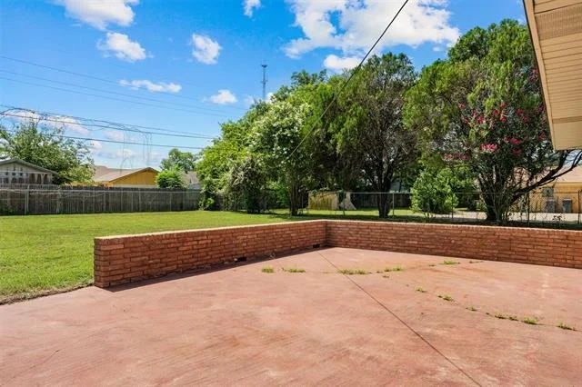 Photo of 1813 King Cole Drive