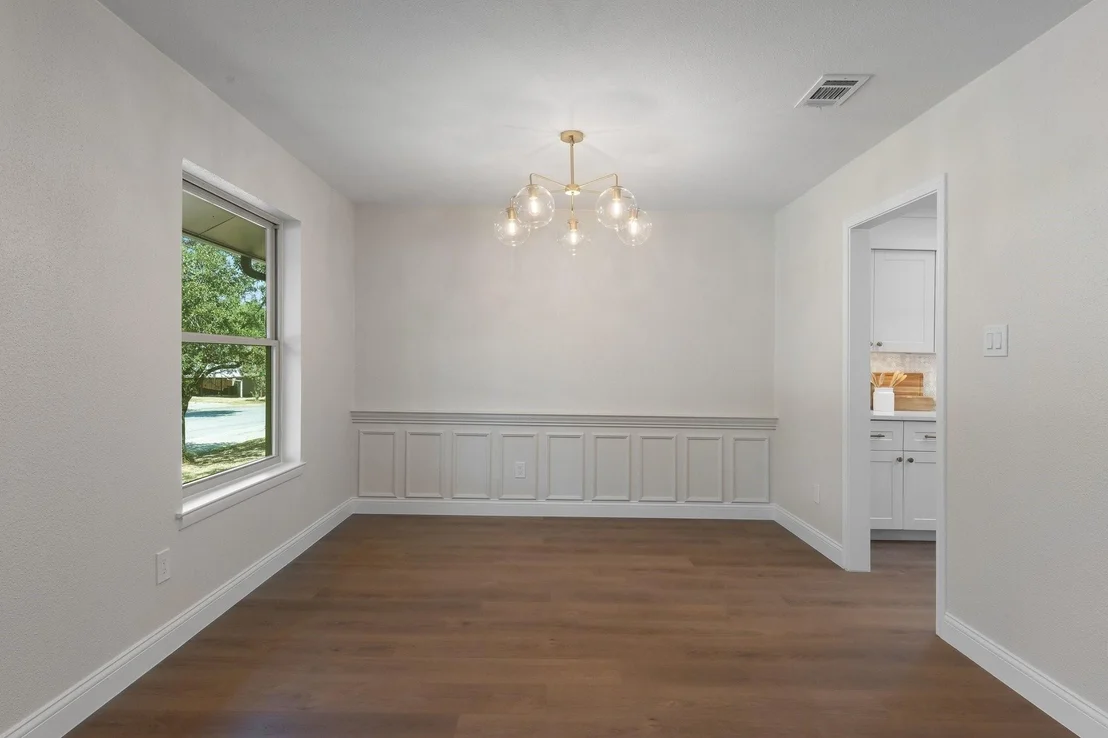 Photo of 2844 Hurstview Drive