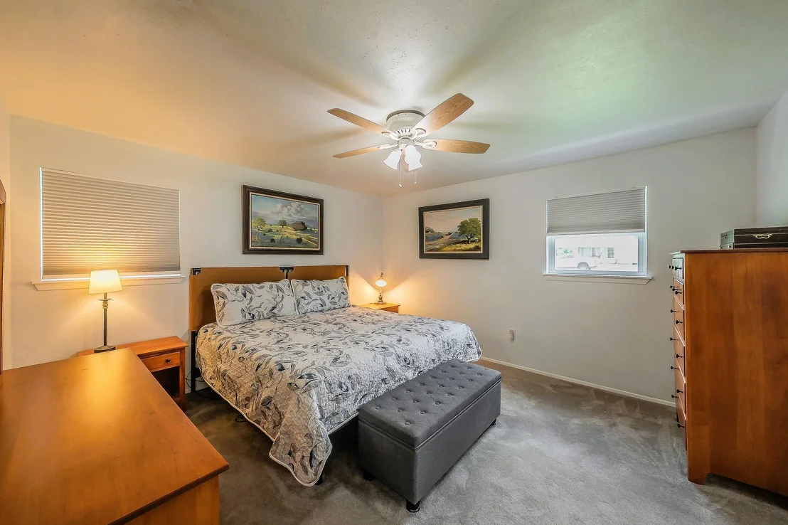 Photo of 5004 Blackstone Drive