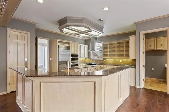 Photo of 4807 Holly Tree Drive