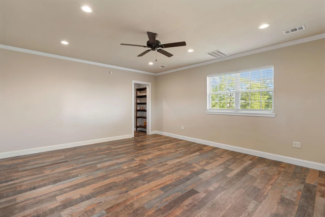 Photo of 5001 White Pine Drive