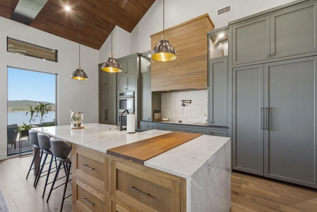 Photo of 5405 Edgewater Drive