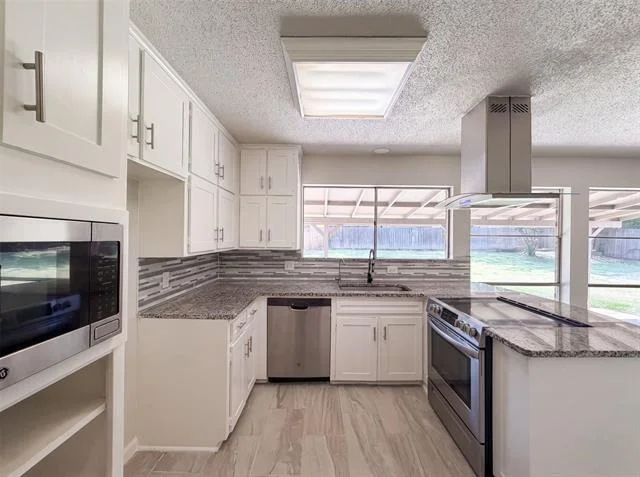 Photo of 2136 Mountainview Drive