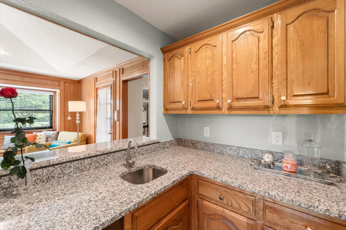 Photo of 10612 Live Oak Drive