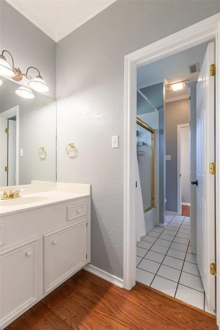 Photo of 1418 Kingwood Circle
