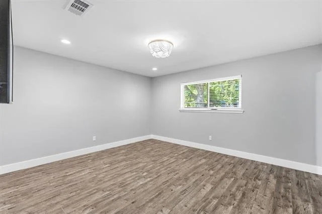Photo of 112 Royal Lane