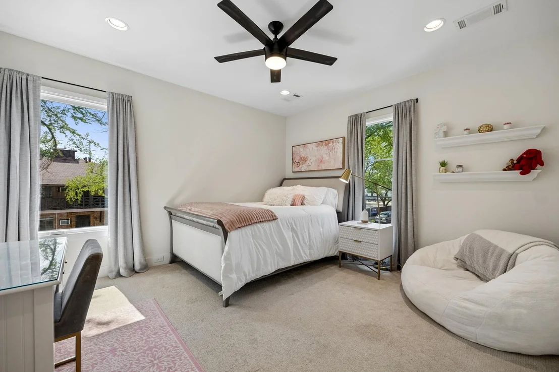 Photo of 4437 Grassmere Lane