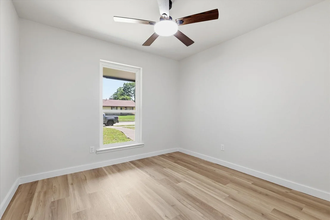 Photo of 419 Summit Drive