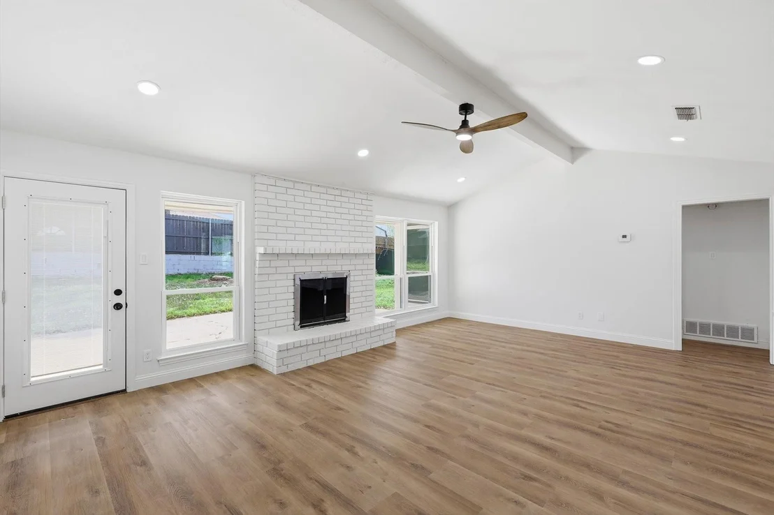 Photo of 2211 Sierra Drive