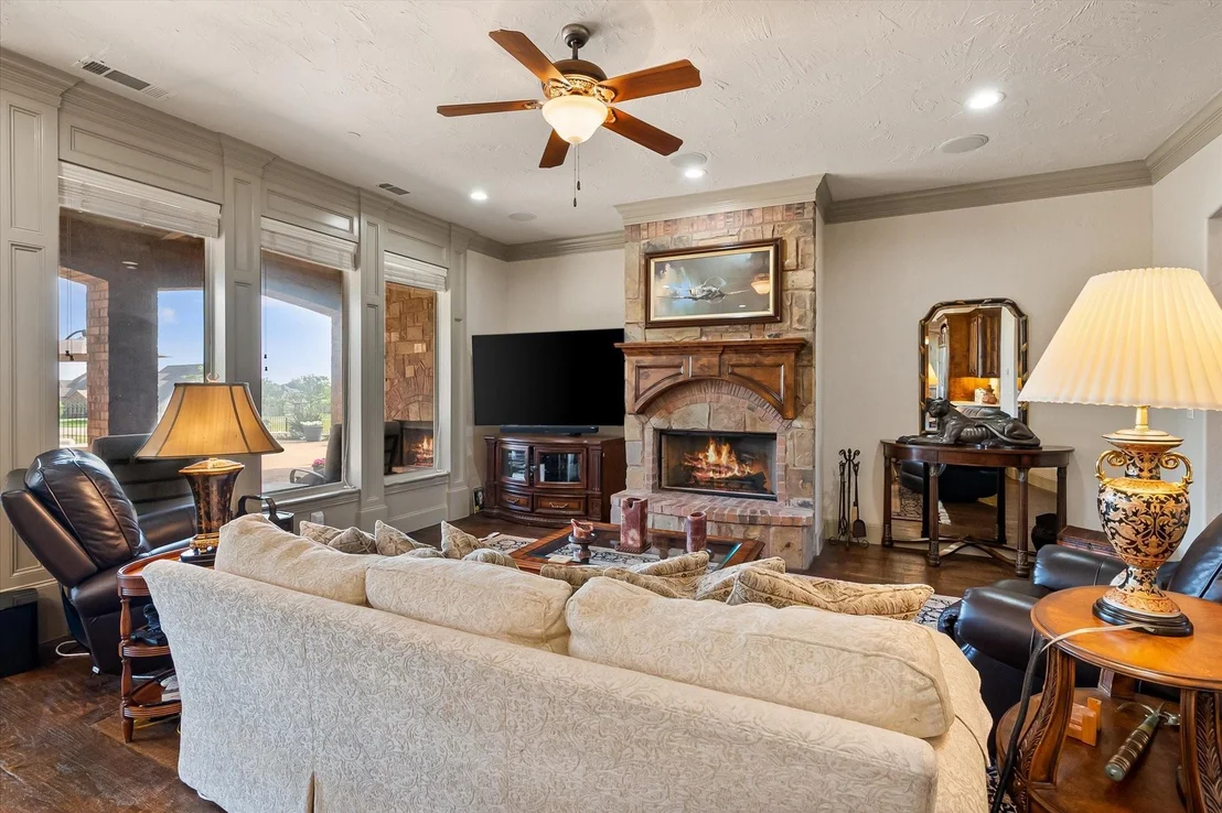 Photo of 103 Oak Grove Lane