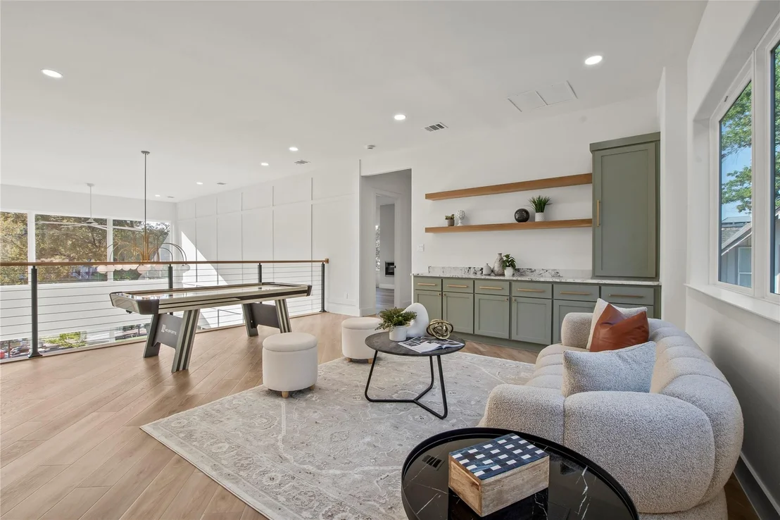 Photo of 625 Turner Drive
