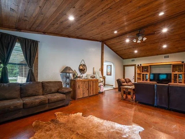 Photo of 4240 County Road 2107