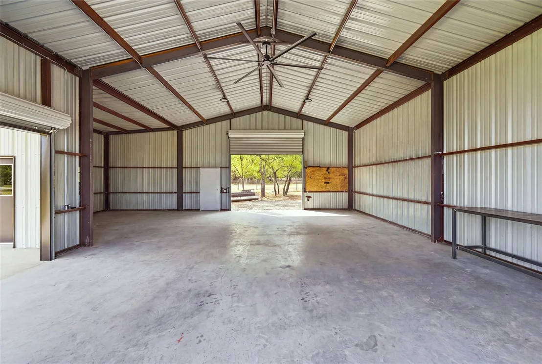 Photo of 1135 Paradise Parkway