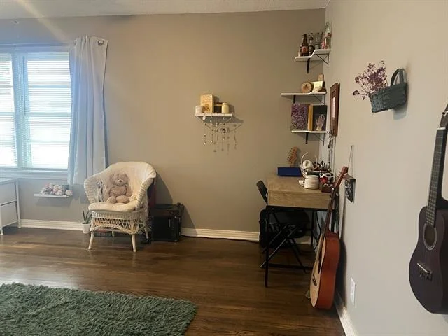 Photo of 1305 Hillcrest Drive