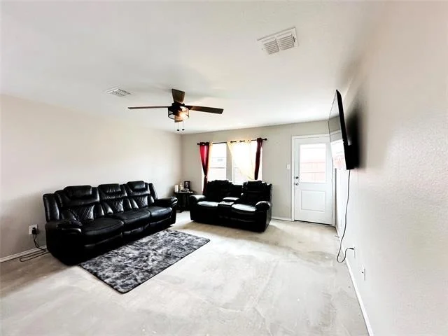 Photo of 2921 Bronte Boulevard