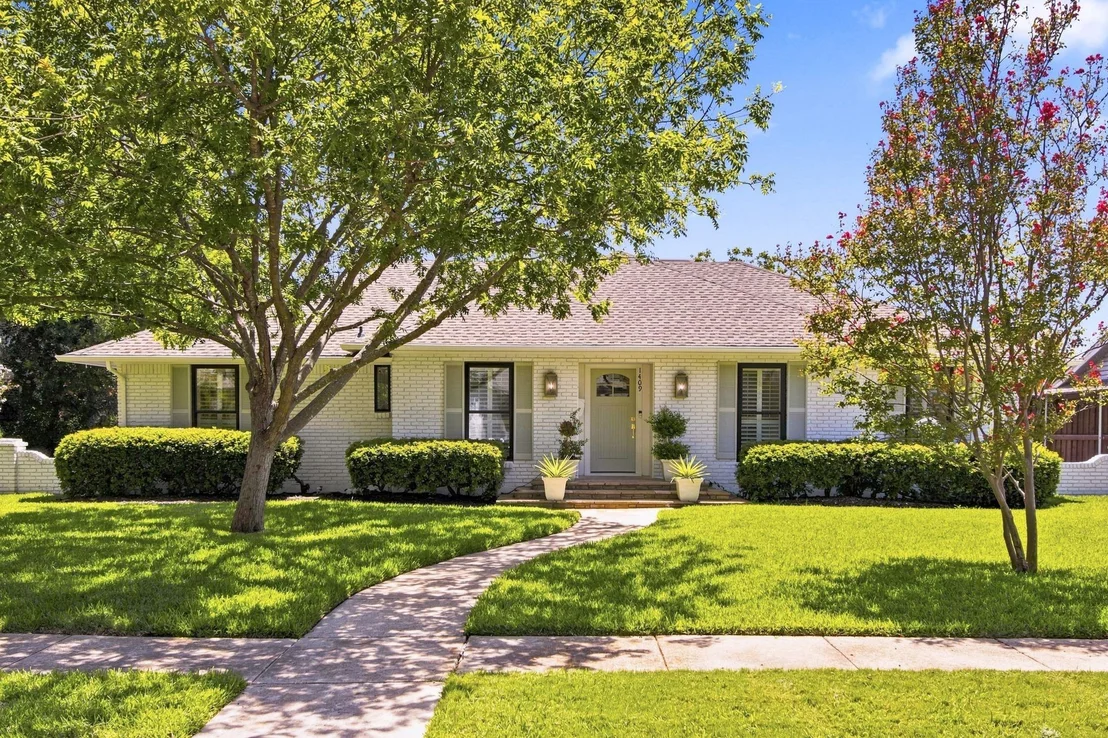 Photo of 1409 Navaho Trail