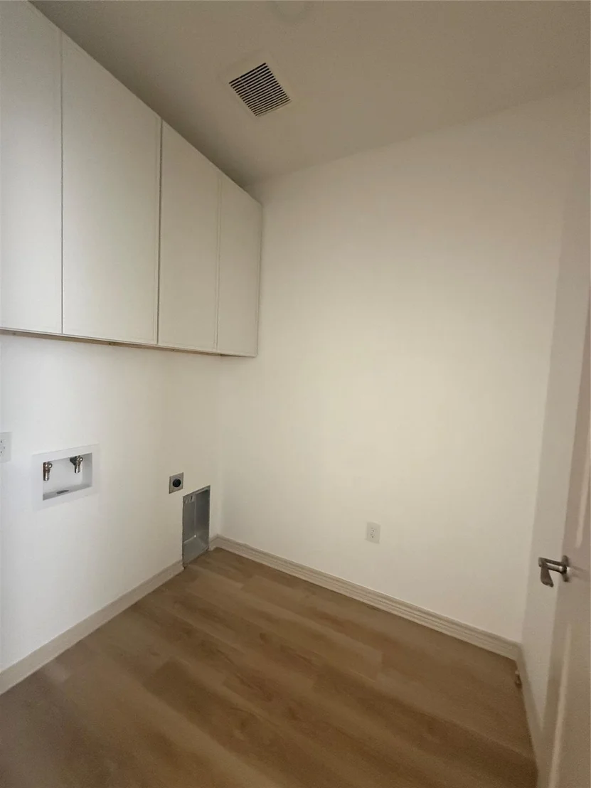 Photo of 2109 Jane