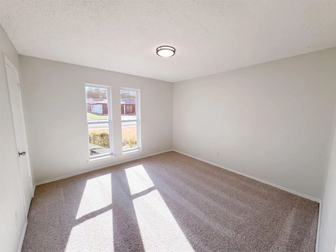 Photo of 2209 Mountainview Drive
