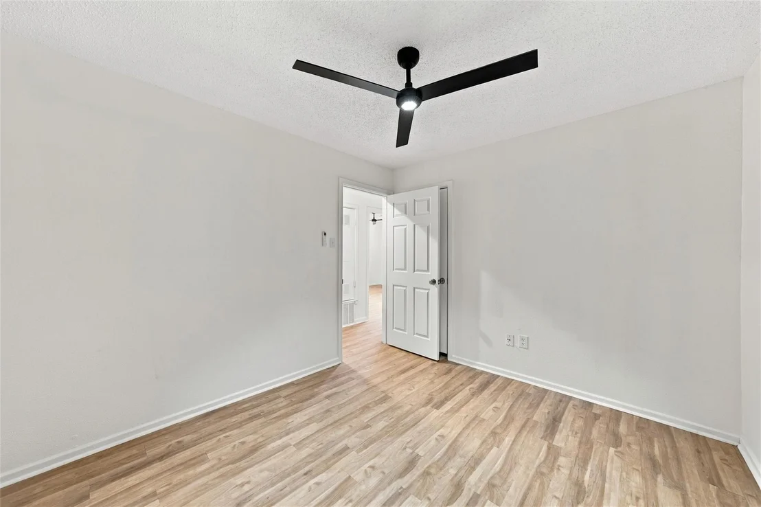 Photo of 1720 Mountainview Drive