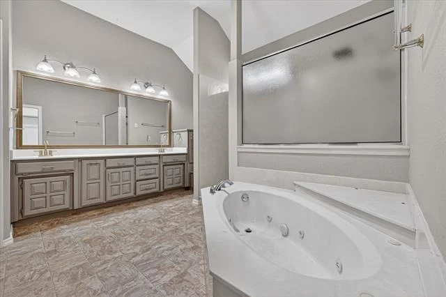 Photo of 2212 Summit Drive