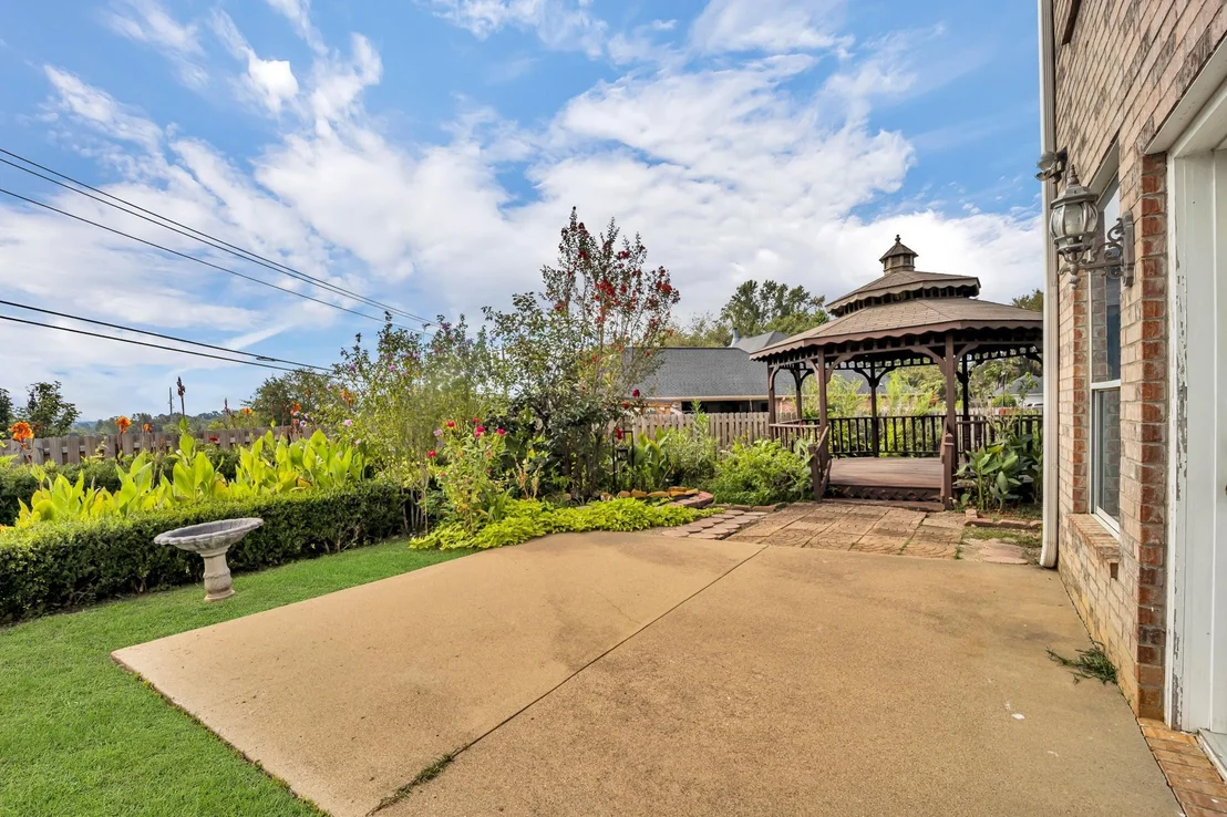 Photo of 5718 Gloucester Drive