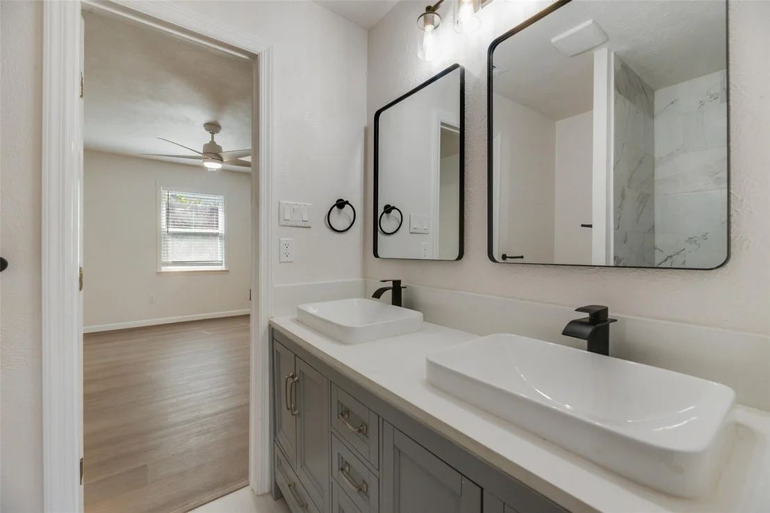 Photo of 409 Birchwood Circle