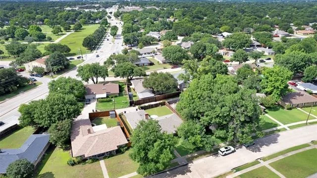 Photo of 2205 Forestcrest Drive