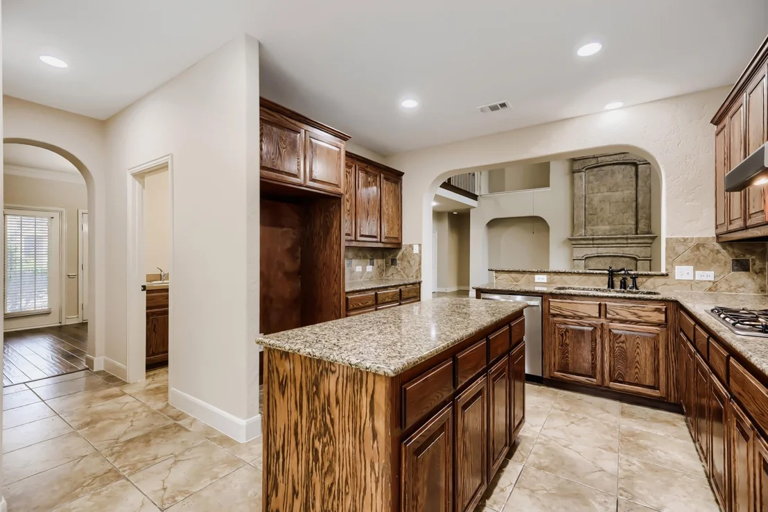 Photo of 710 Calaveras Court