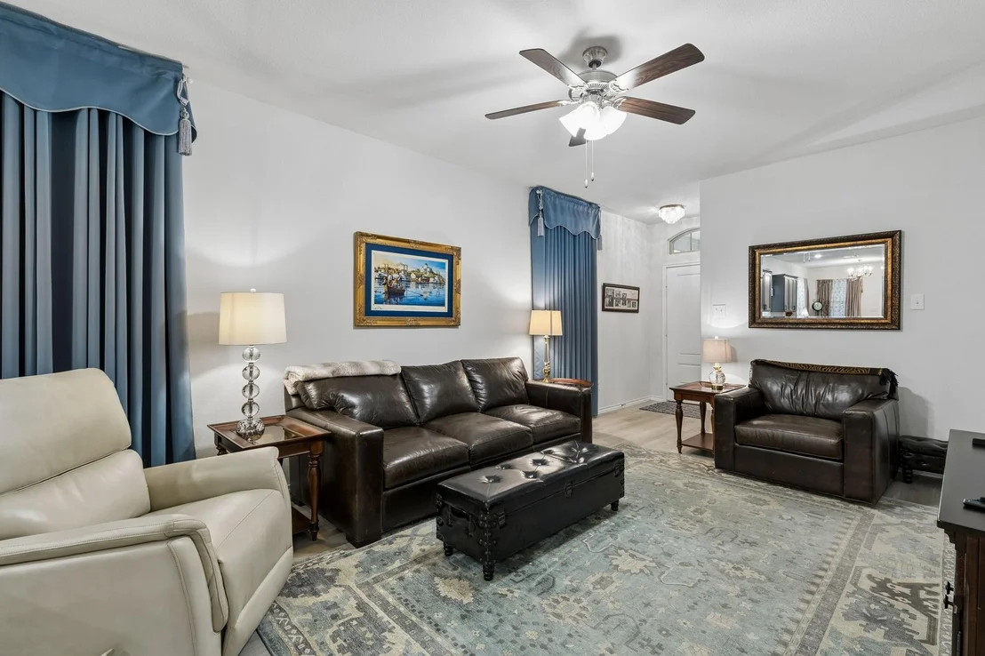 Photo of 1537 Princeton Drive