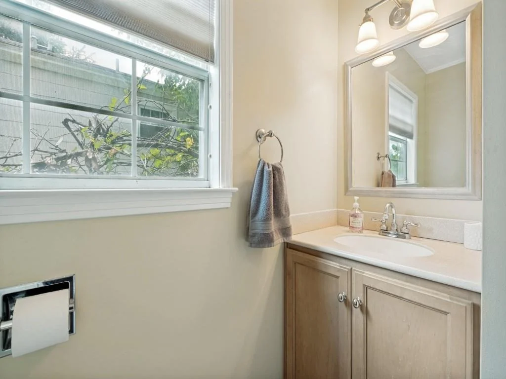 Photo of 9543 Peninsula Drive