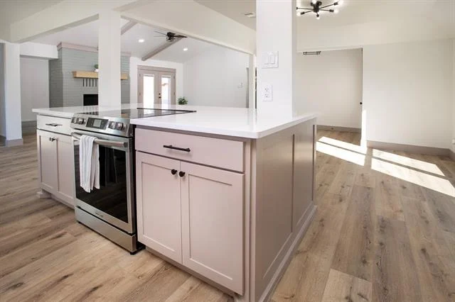 Photo of 411 W Heritage Drive