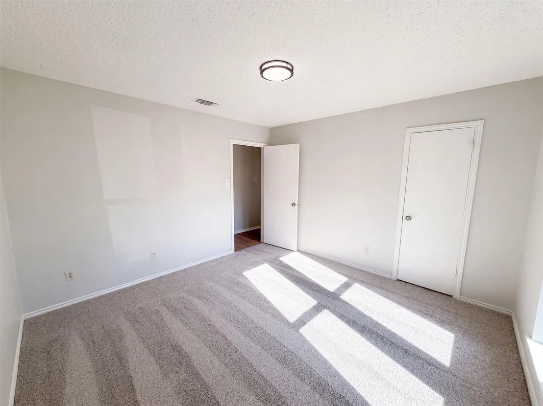 Photo of 2209 Mountainview Drive
