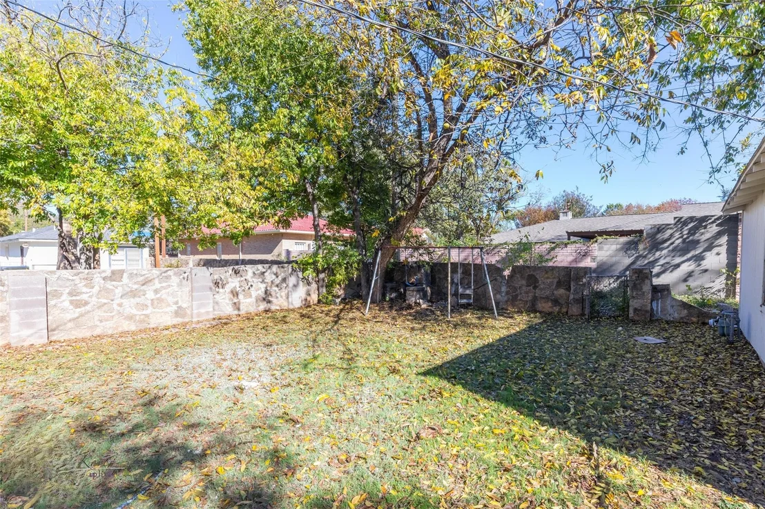 Photo of 1325 Highland Avenue