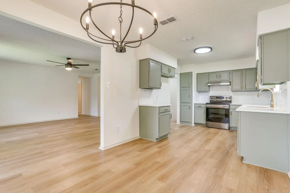 Photo of 912 Blue Ridge Drive