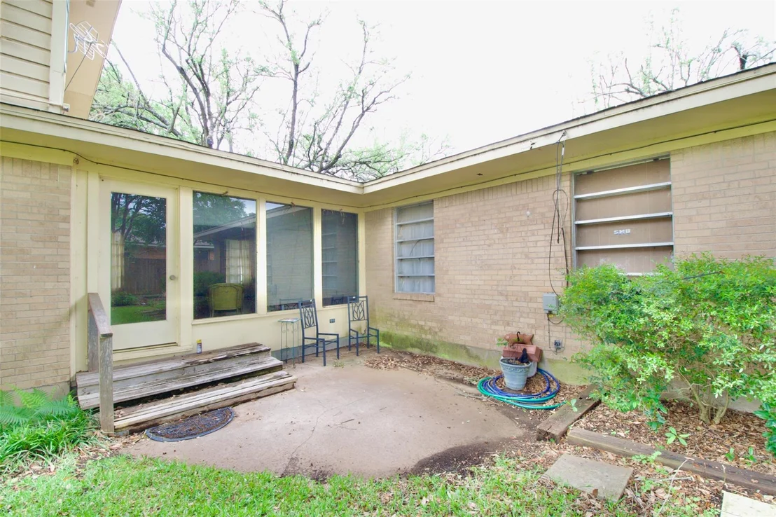 Photo of 4901 Pine Avenue