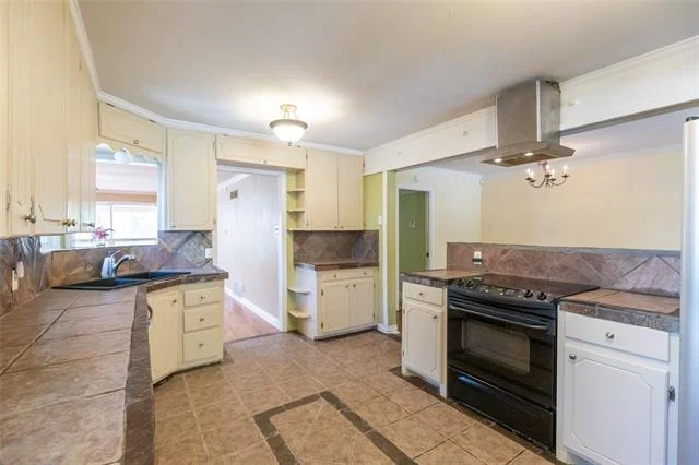 Photo of 757 Davis Drive