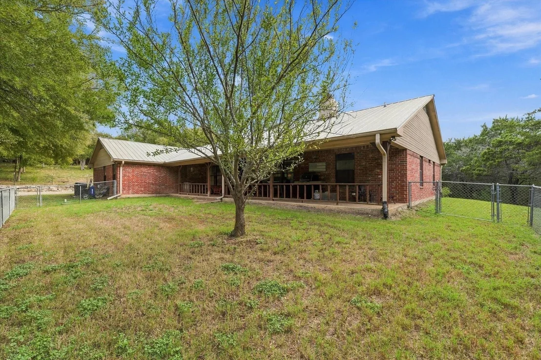 Photo of 1600 Fox Ridge Road