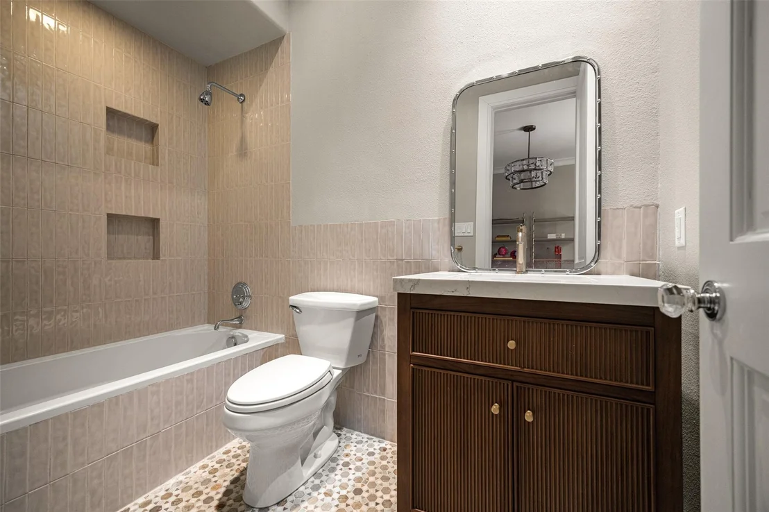 Photo of 3517 Mockingbird Lane