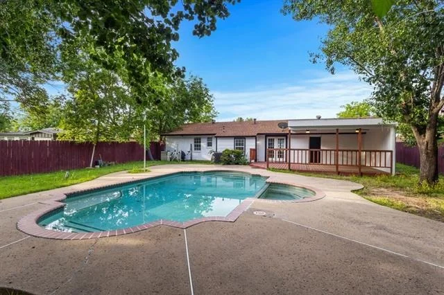 Photo of 2529 Syracuse Drive