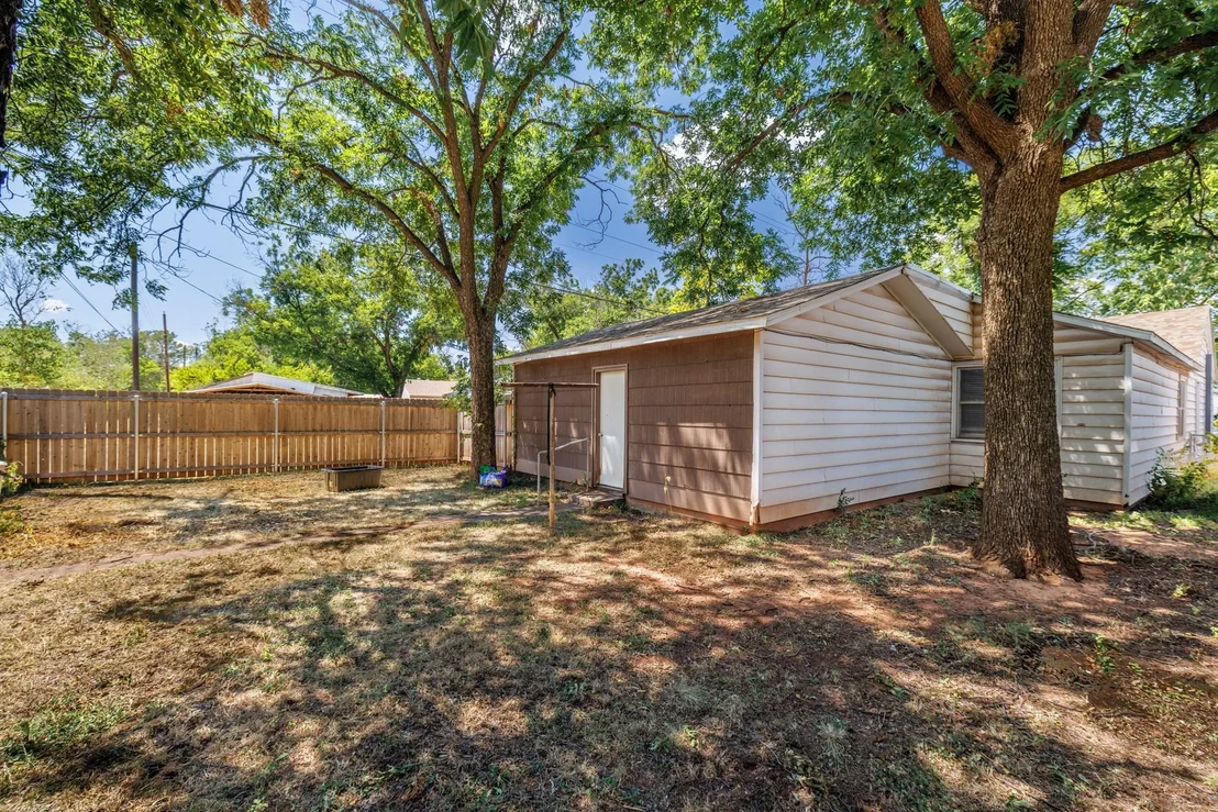 Photo of 3249 S 4th Street